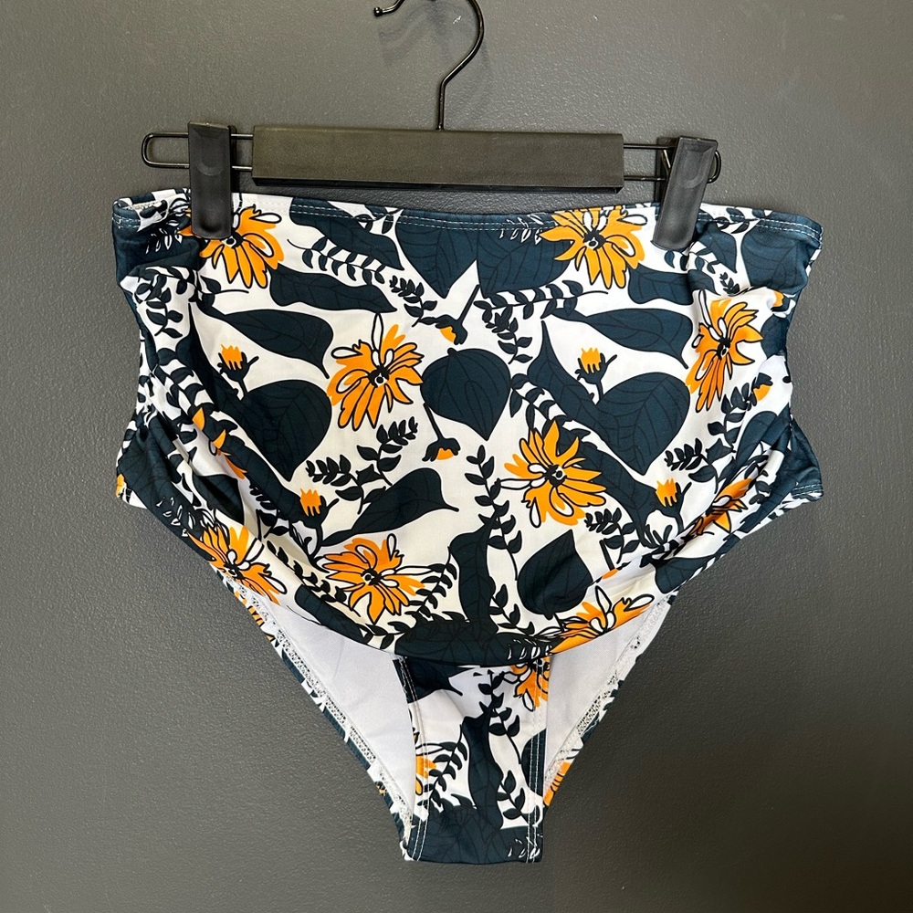 Two Piece Tummy Control Yellow Ruffle‎ Bikini Set | Large | NWT - Picture 6 of 13